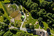 Ferienwelt Winterberg / Stephan Peters Luftaufnahme von dem Spielplatz Bullenwiese in Winterberg Züschen