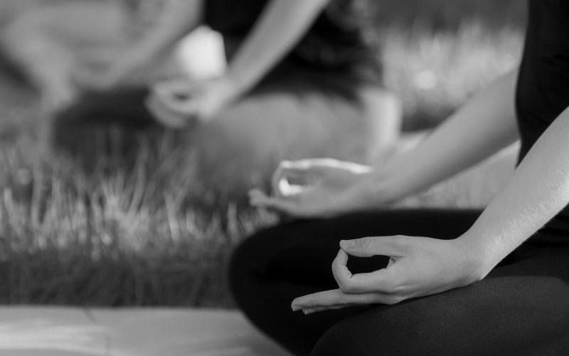 Yoga Übung in der Winterberger Natur Yoga Übung in der Winterberger Natur